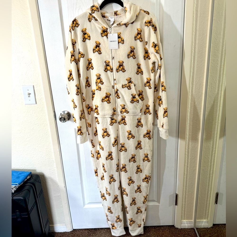 Forever 21 teddy bear print pijama NEW with tag